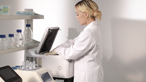 Industrial Centrifuges in Healthcare: A Vital Role in Laboratory Testing